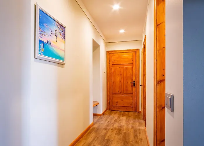 Just Renovated Stories Free Parking *