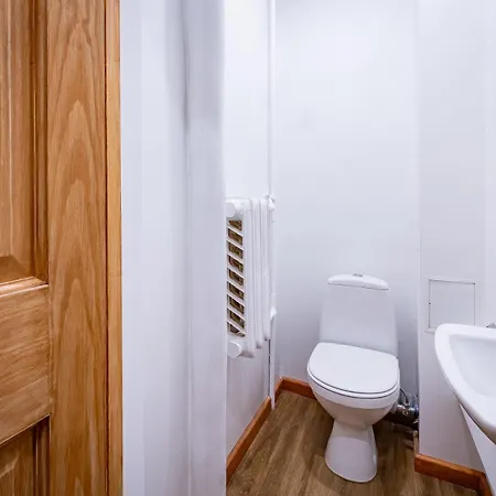 Just Renovated Stories Free Parking Apartamento Riga